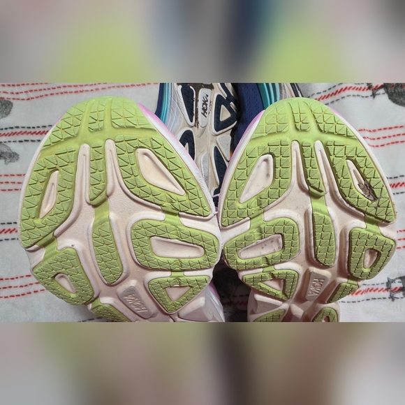 HOKA Women's Bondi 8 - Picture 10 of 10